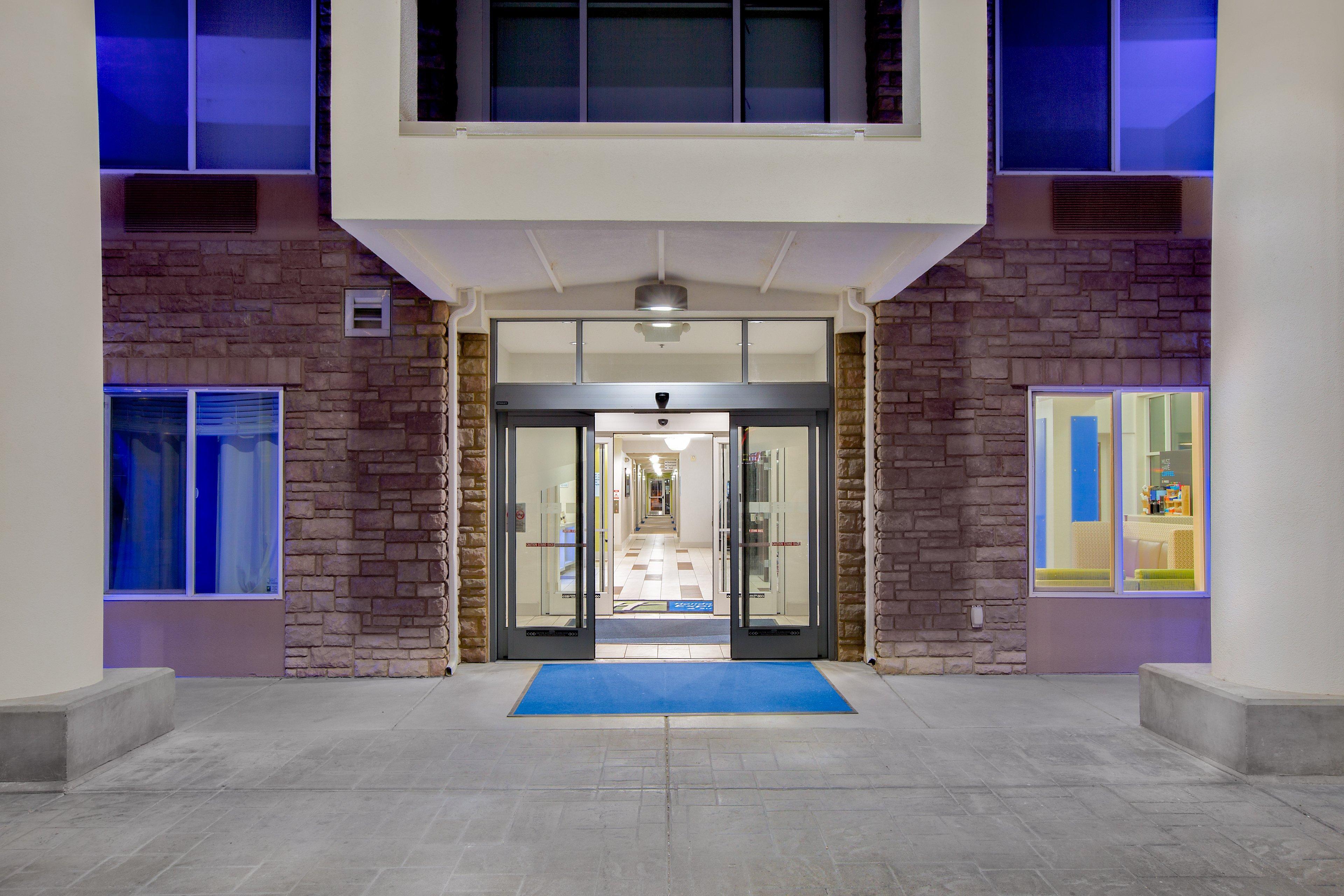 Holiday Inn Express Hotel & Suites Ontario By Ihg Buitenkant foto