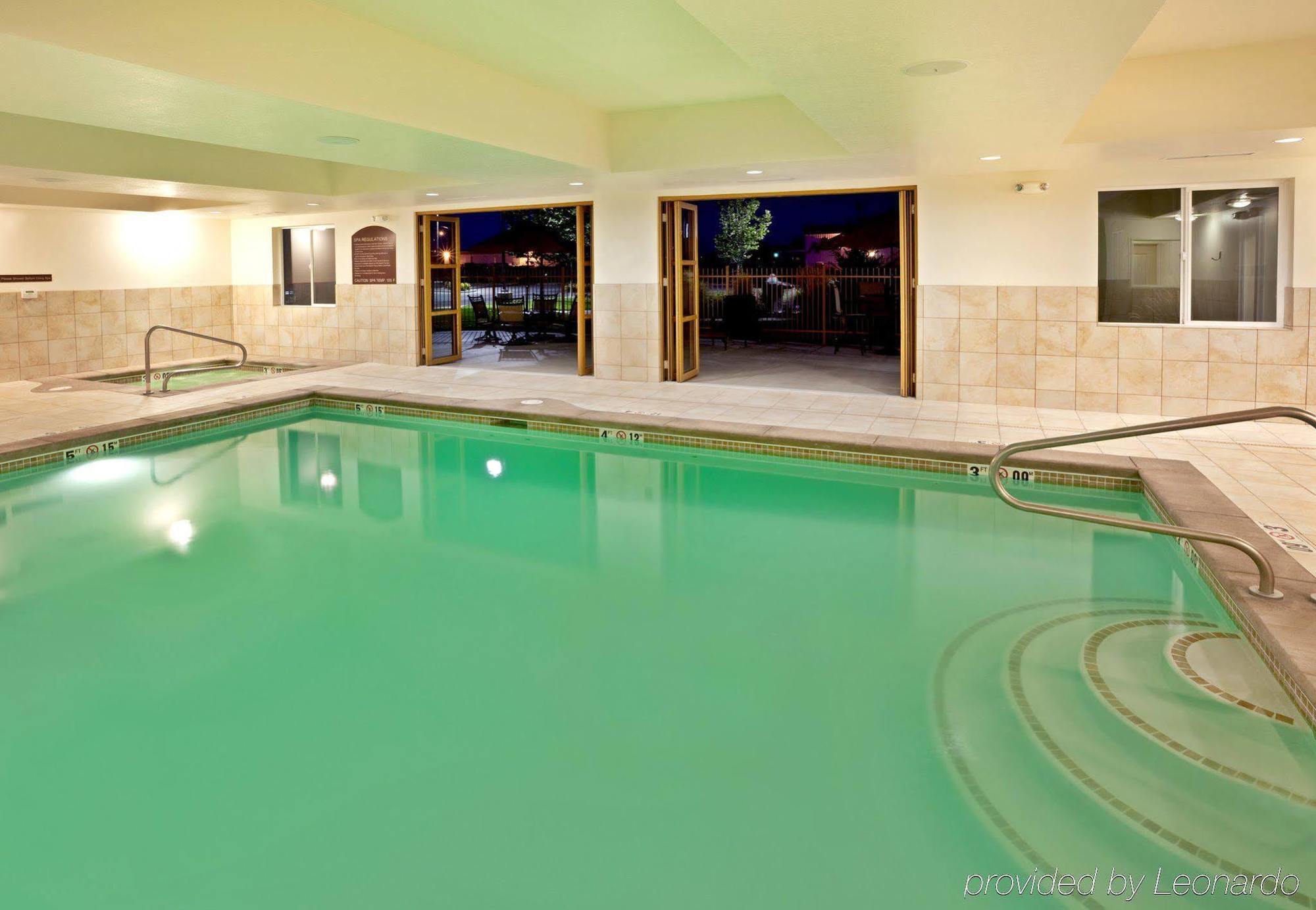 Holiday Inn Express Hotel & Suites Ontario By Ihg Buitenkant foto